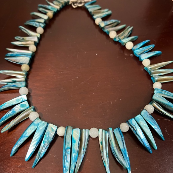 Necklace from local artists - Picture 2 of 4